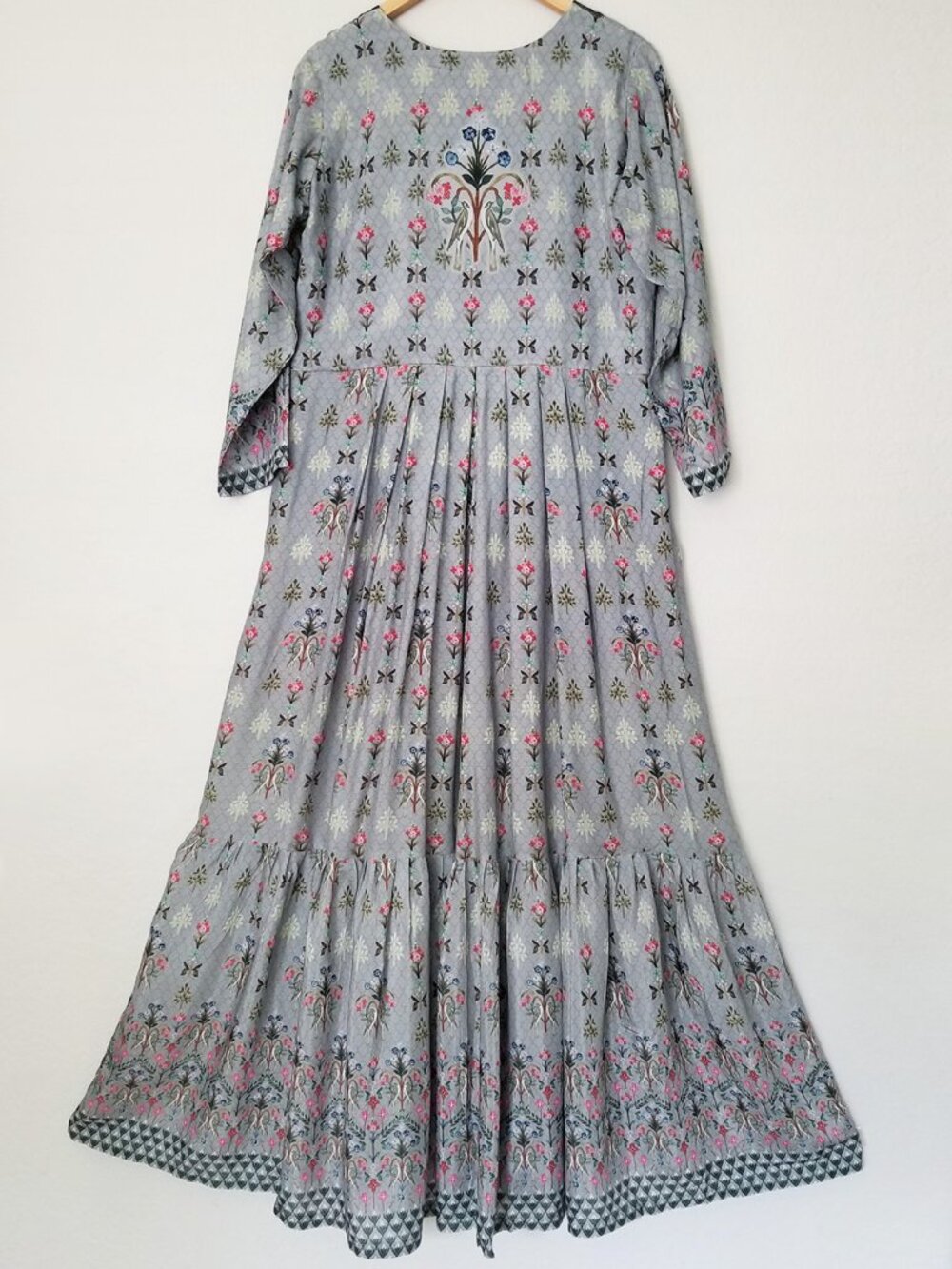 Kalki Cloud Grey Cotton Silk Beaded Embroidered Maxi Dress L Gown India Boho - Picture 5 of 16